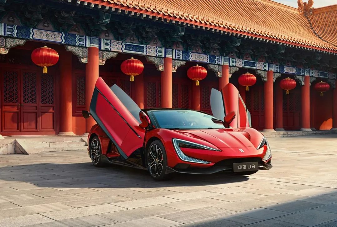 氣場不輸奧迪霍希?開這幾款自主百萬級豪車回家,一樣有牌面