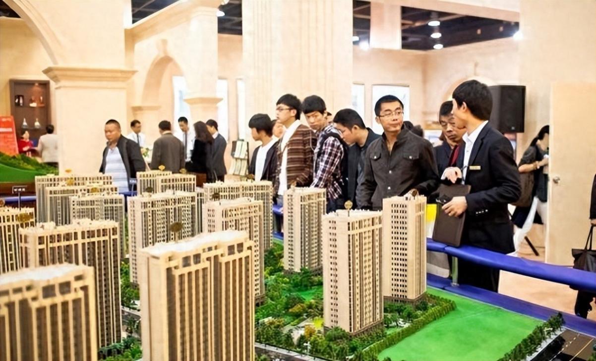 宜賓樓市驚現“雙腰斬”!開發商躺平,抄底時機到了?
