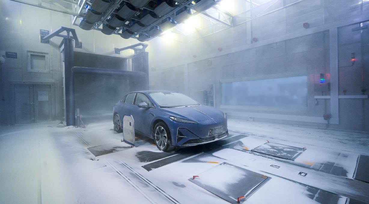 200萬用戶背后 是紅旗品牌的“上有老,下有小”