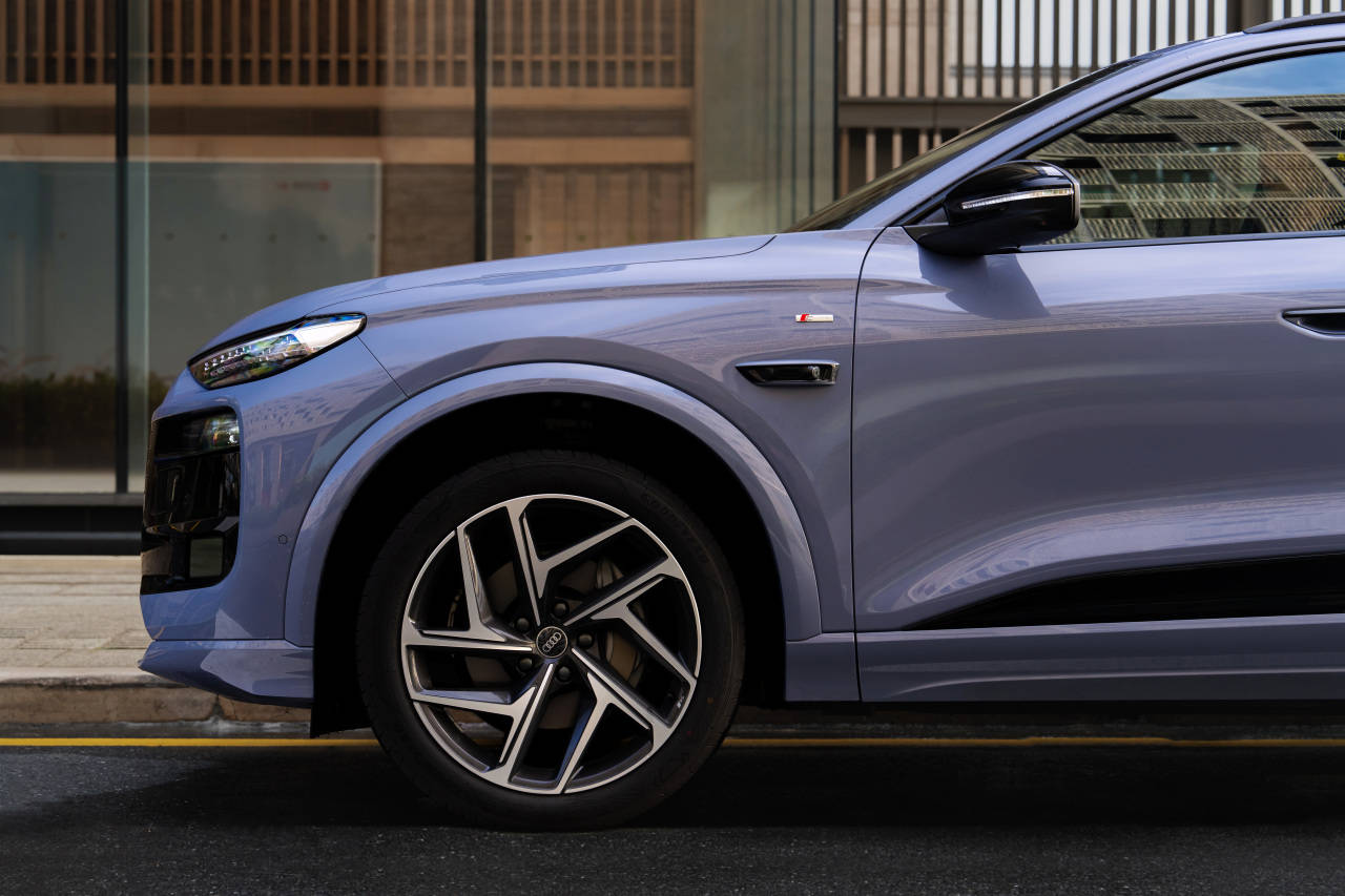 奧迪Q6L e-tron試駕總結(jié):奧迪配華為,香么?