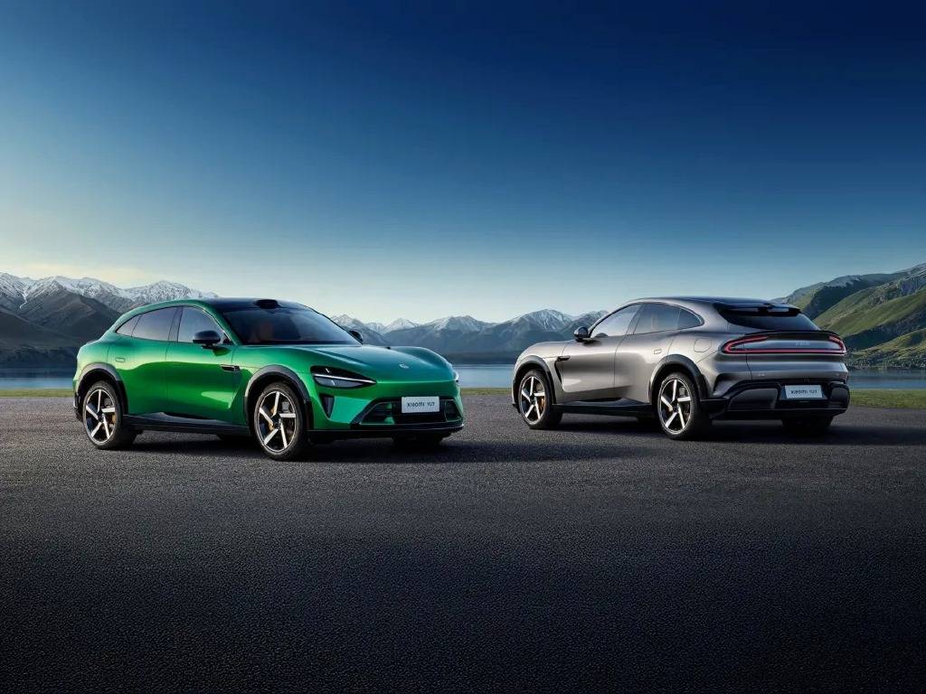 新車轉(zhuǎn)手賺上萬?0公里二手車或?qū)⒃鈬来颍?" /></p>
<p class="ql-align-justify">在全國各大二手平臺上,已經(jīng)出現(xiàn)了近百臺幾乎全新的YU7準新車。其中,頂配Max版車型的標價高達三十九萬元,比官方指導(dǎo)價高出六萬元。黃牛們在發(fā)布會當晚利用腳本大量鎖定訂單,提車當天就以高出原價一到兩萬元的價格轉(zhuǎn)賣出去;甚至有些真實的車主在提車僅僅三天后就將車輛賣給車商,從中賺取一萬到兩萬元的差價。</p>
<p class="ql-align-center" data-index="7"><img src="http://m.023ma.com//uploads/image/2025/0727/121102IY7.jpg" title=