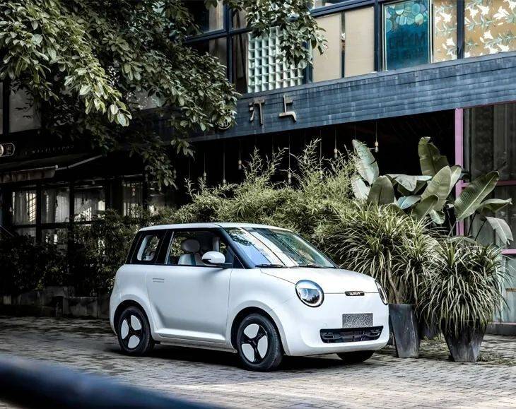 殺傷力爆棚的黑馬!2.49萬元起售的三款純電車型強在哪?