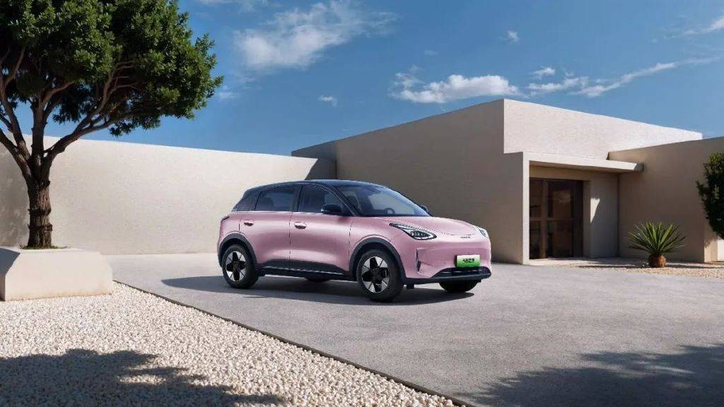 殺傷力爆棚的黑馬!2.49萬元起售的三款純電車型強在哪?