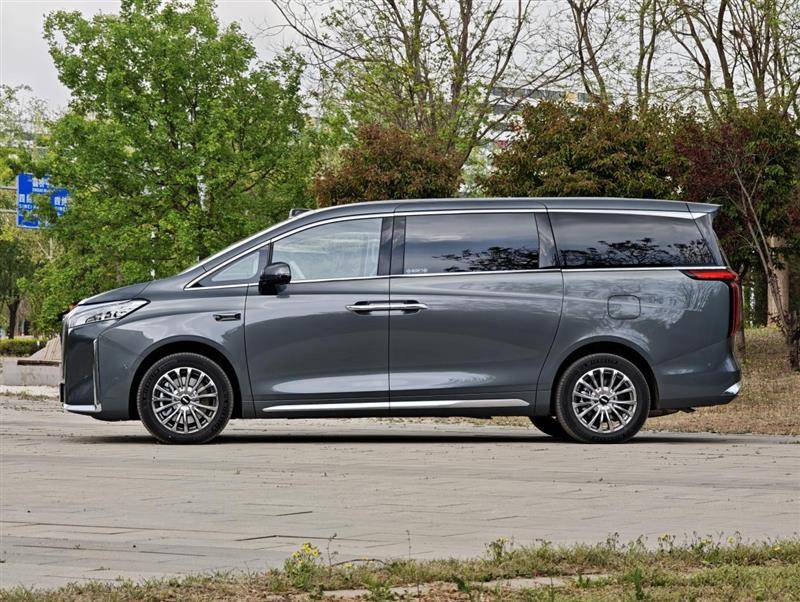 接連超越夢想家和騰勢D9 魏牌高山竟然登頂MPV銷冠?