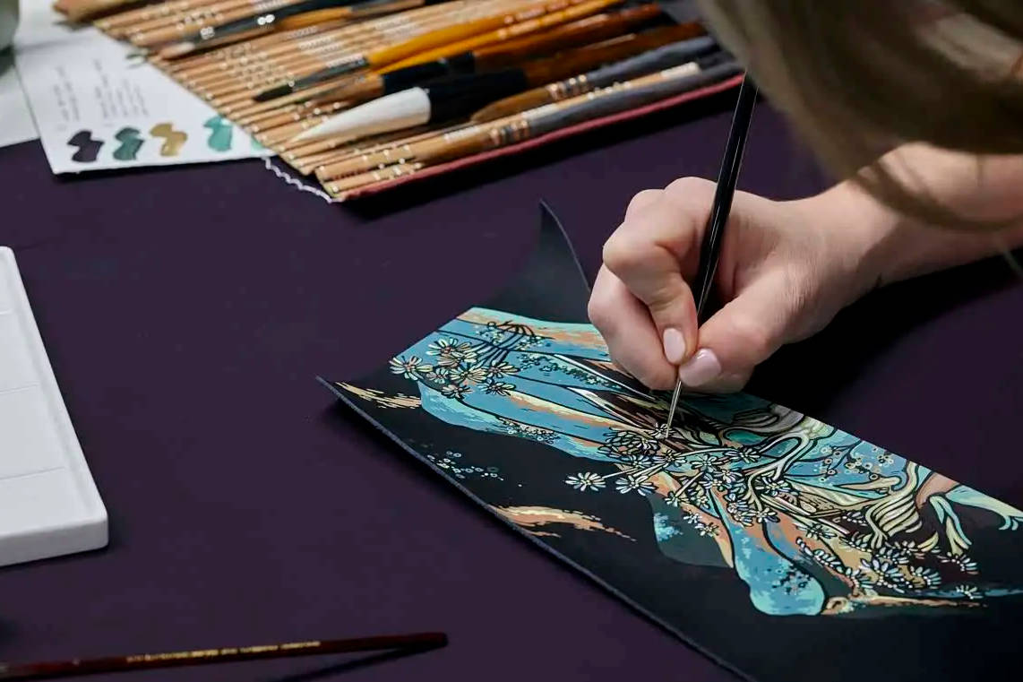 致敬敦煌壁畫的定制藝術 勞斯萊斯三款車型推出訂制版