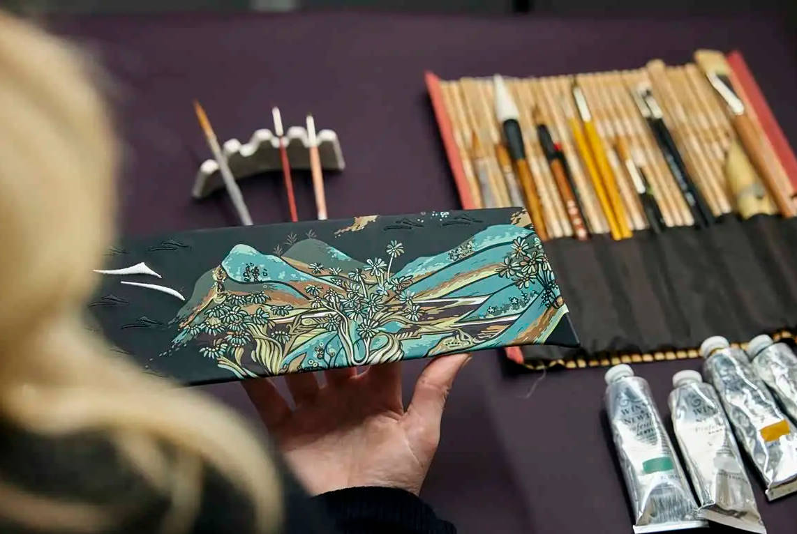 致敬敦煌壁畫的定制藝術 勞斯萊斯三款車型推出訂制版