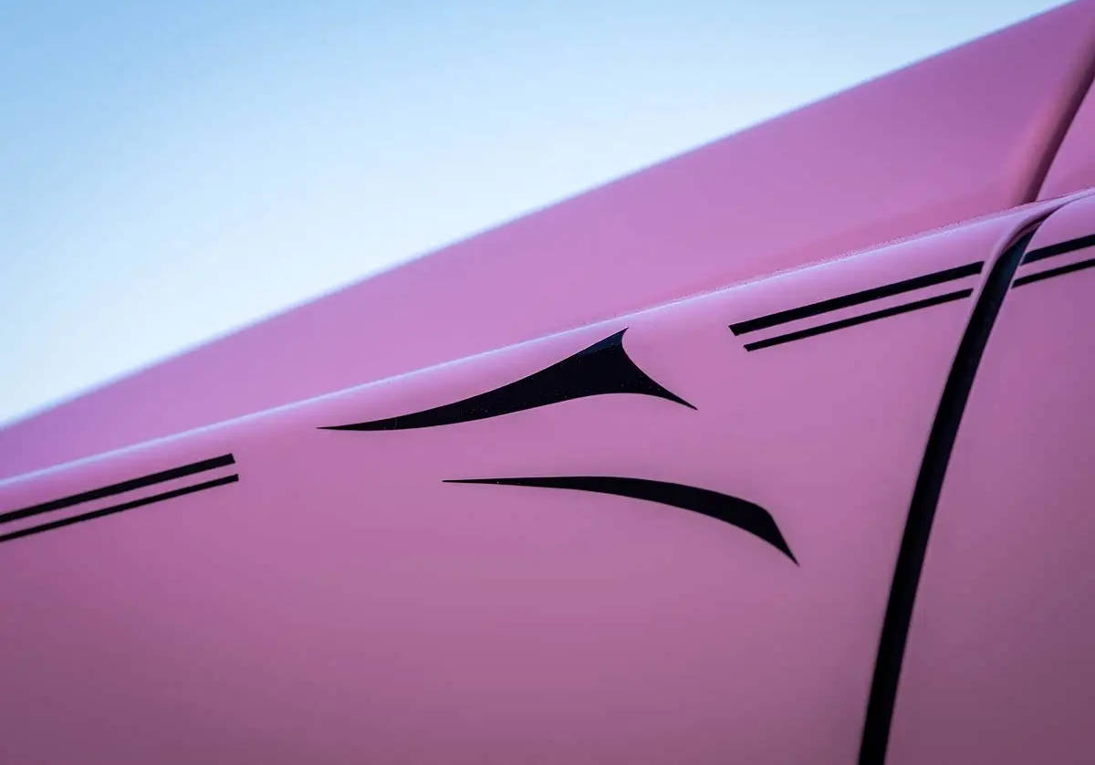 致敬敦煌壁畫的定制藝術 勞斯萊斯三款車型推出訂制版