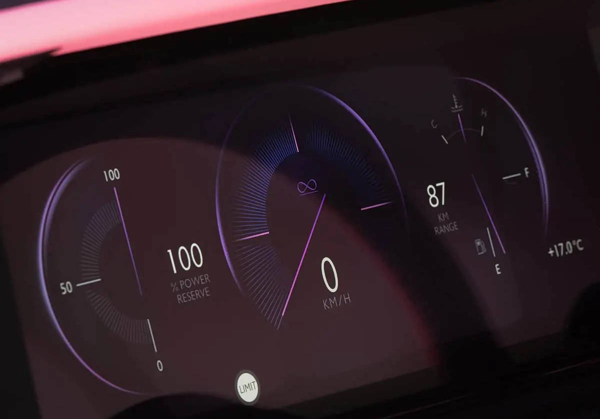 致敬敦煌壁畫的定制藝術 勞斯萊斯三款車型推出訂制版