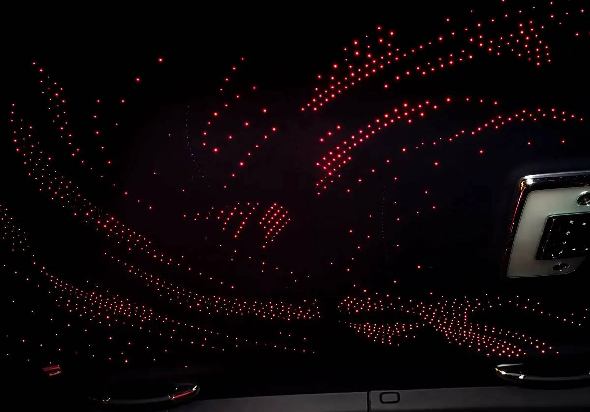 致敬敦煌壁畫的定制藝術 勞斯萊斯三款車型推出訂制版