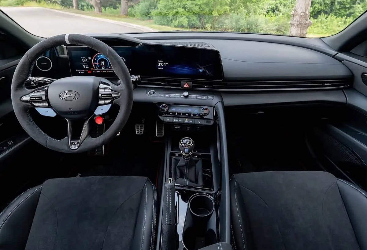 6速手波可選/TCR合法上路 現代伊蘭特 N TCR版官圖發布