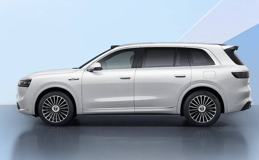 8系對決!問界M8純電版與理想i8誰更香?