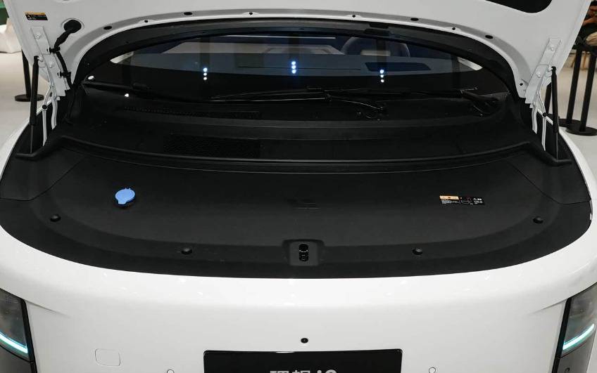 8系對決!問界M8純電版與理想i8誰更香?