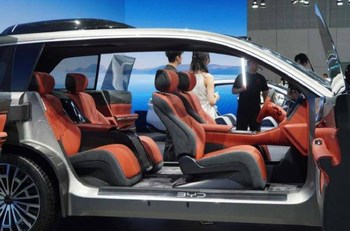 比亞迪40萬級全新SUV將登場?旗艦實力搶先看