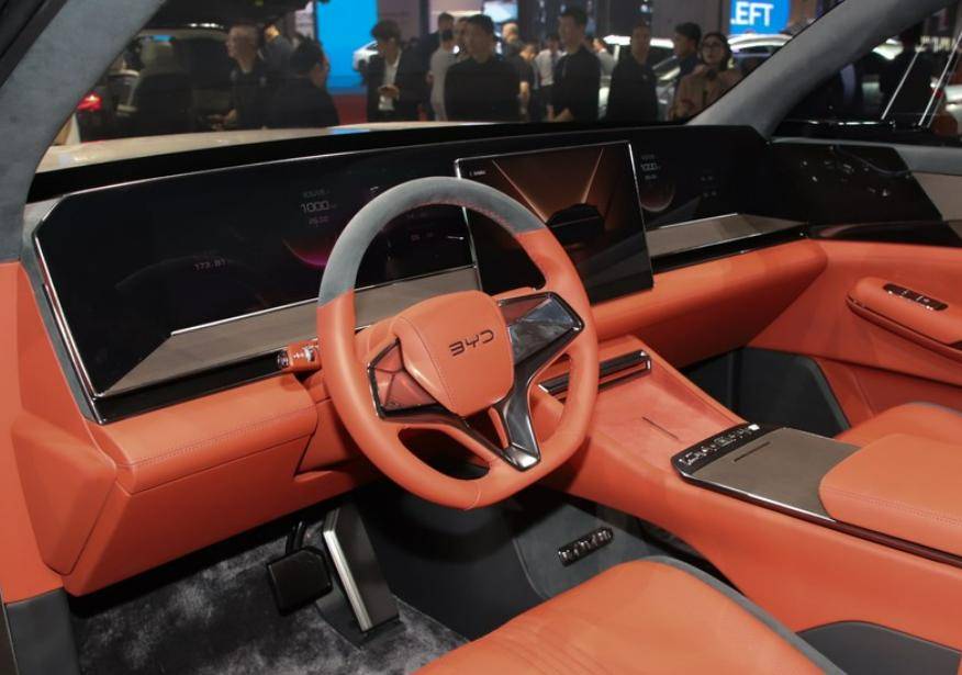 比亞迪40萬級全新SUV將登場?旗艦實力搶先看