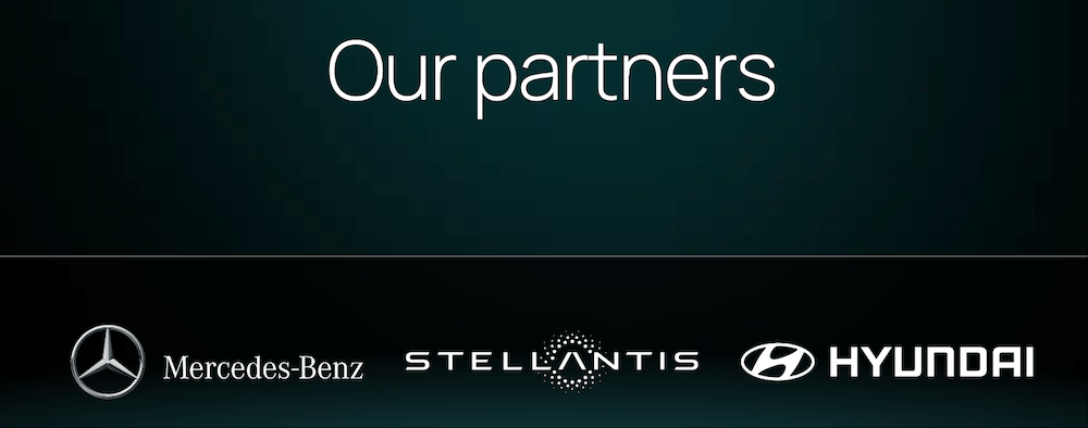 純電續航近1000公里!奔馳固態電池上車開測,海內外超10家企業布局