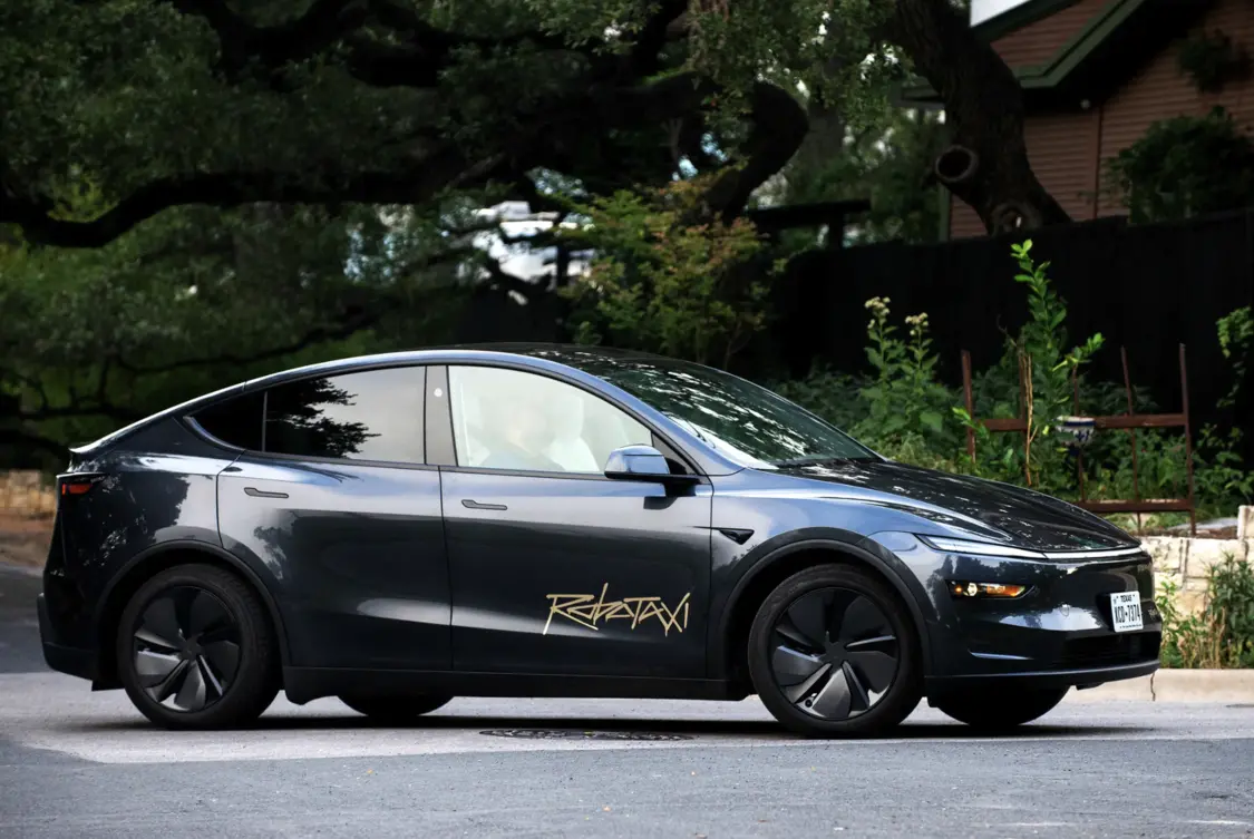 Robotaxi體驗(yàn)資格成特斯拉粉絲“身份象征”:有人48小時試乘7次 特斯拉Robotaxi