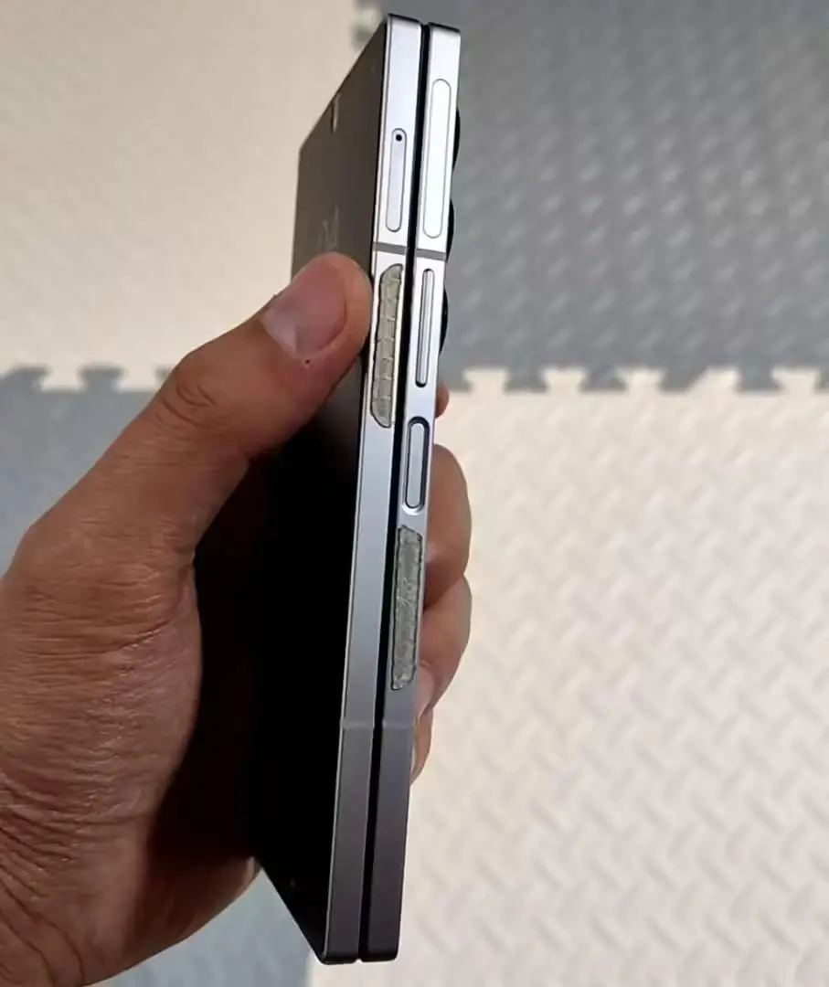 機(jī)身纖薄成雙刃劍,用戶反映三星Galaxy Z Fold7手機(jī)不好展開