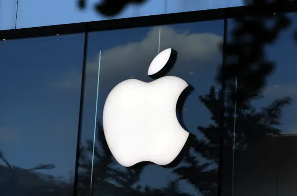 蘋果成折疊屏救星?姍姍來遲的iPhone Fold到底啥水平