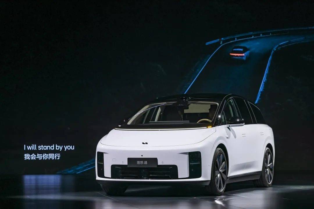 關于理想i8,其實李想打算賣給你的不止是一臺車