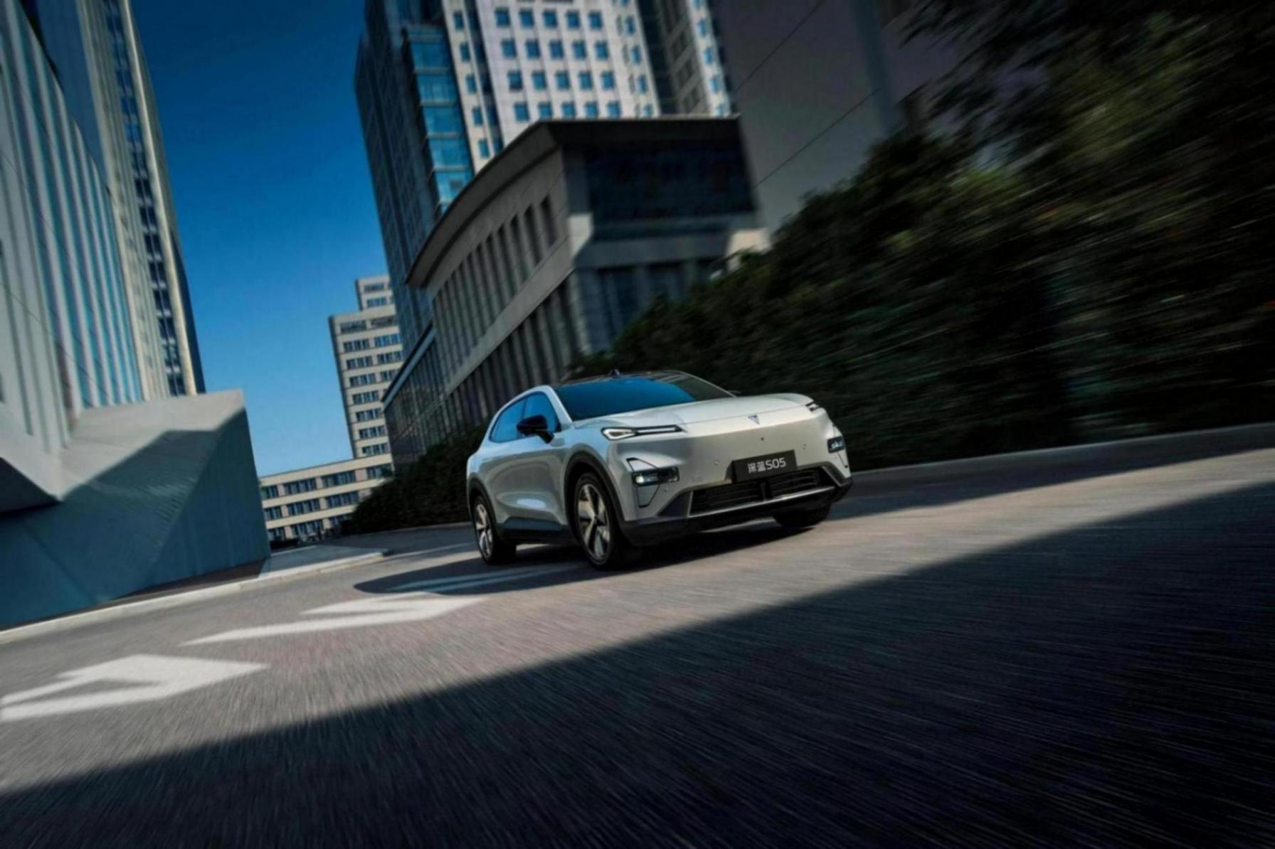 15萬內純電SUV續航新標桿:深藍S05全球超長續航版憑實力出圈