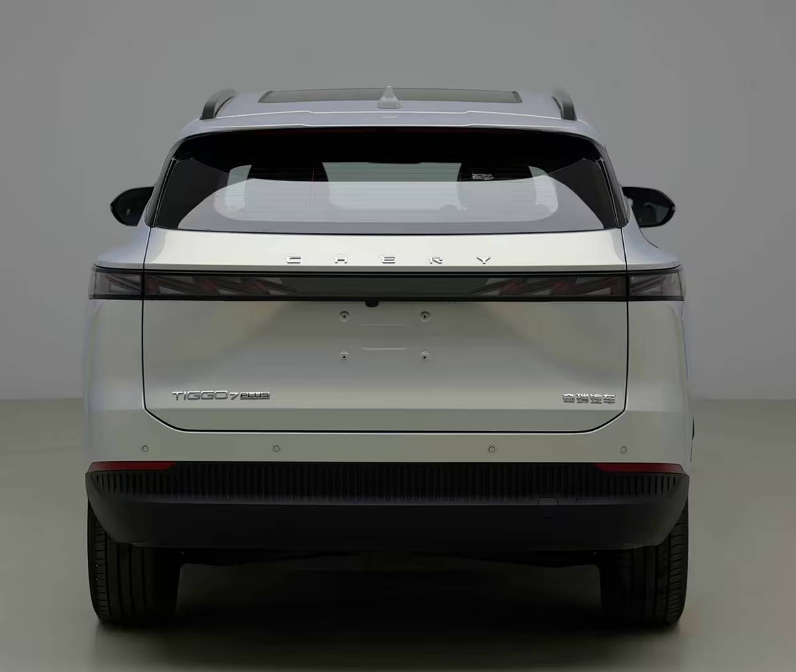 新款吉利博越預(yù)售價(jià)9.19萬(wàn)起 新款瑞虎7 PLUS配1.5T發(fā)動(dòng)機(jī) 該選誰(shuí)?