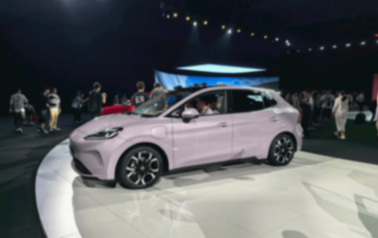 海豚迎新對手!全新MG4預售7.38萬元起,MG品牌上手就扔王炸