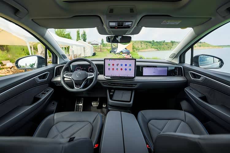 一汽-大眾全新攬境上市 推出兩款車型,售26.99萬(wàn)元和29.99萬(wàn)元