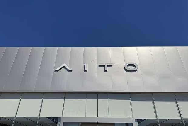 理想 樂道 問界大PK:三排座SUV為何成爆款?重磅新車即將登場!