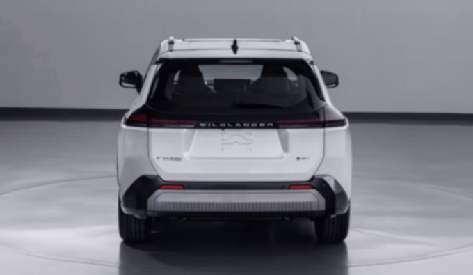 全新豐田威蘭達申報:就是加高版凱美瑞,還很霸道