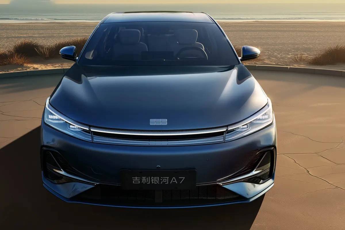 銀河A7起售價8.18萬元,吉利補齊產(chǎn)品線,攻入對手銷量腹地