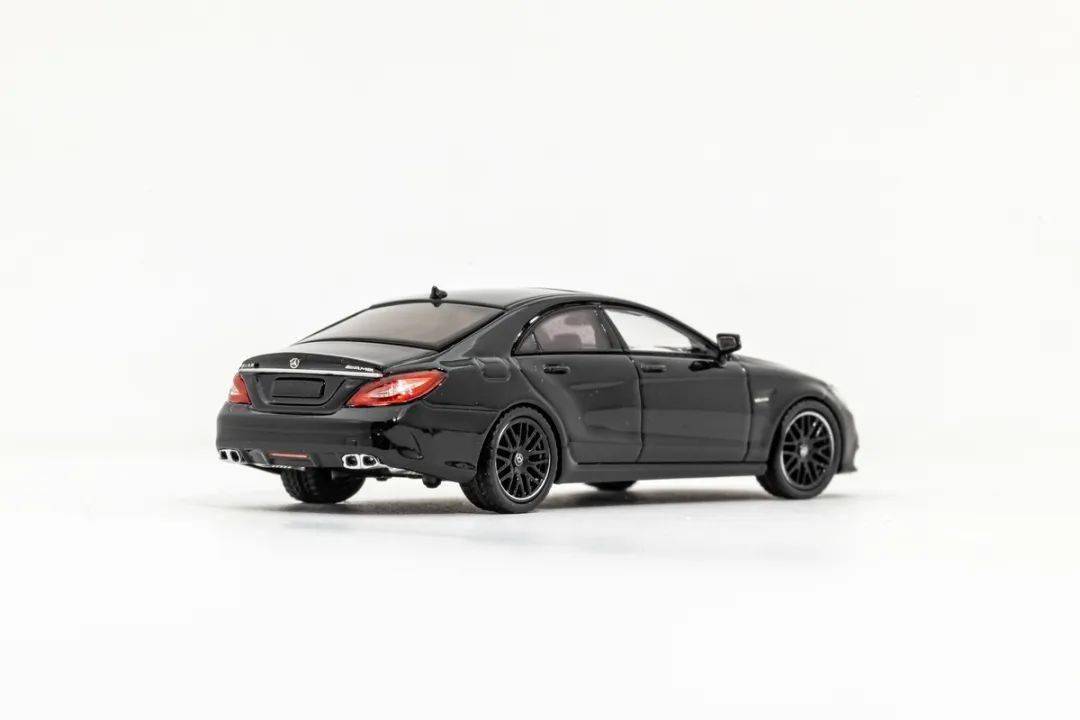 極致的優雅+爆操的性能,試玩MJ奔馳CLS63 AMG