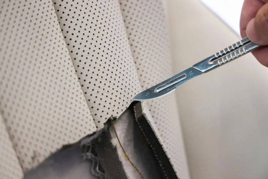 奔馳的標(biāo)準(zhǔn):以感知,定調(diào)豪華