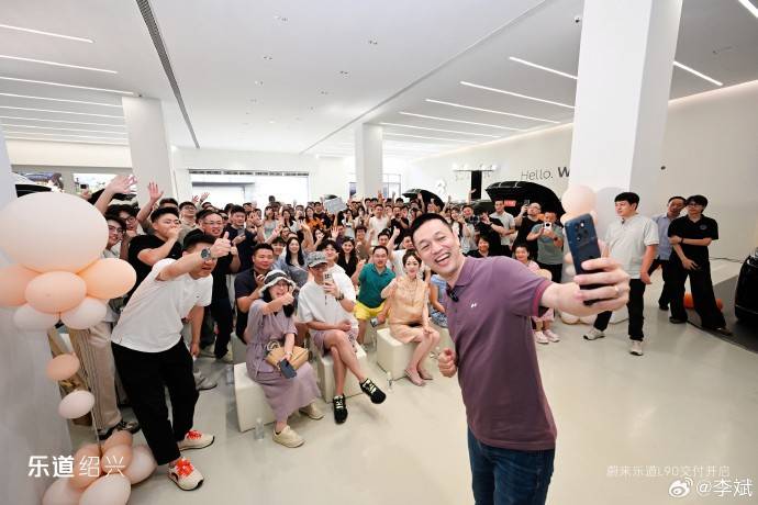 李想、李斌、何小鵬,十年之后走向不同的“命運交叉口”