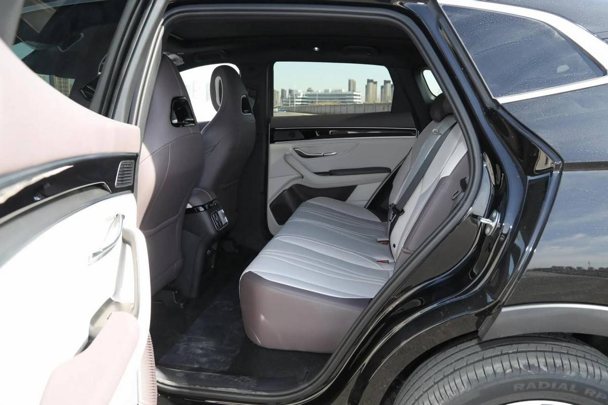 新秀挑戰(zhàn)老將,長(zhǎng)安啟源Q07對(duì)比宋PLUS DM-i,買新買舊?