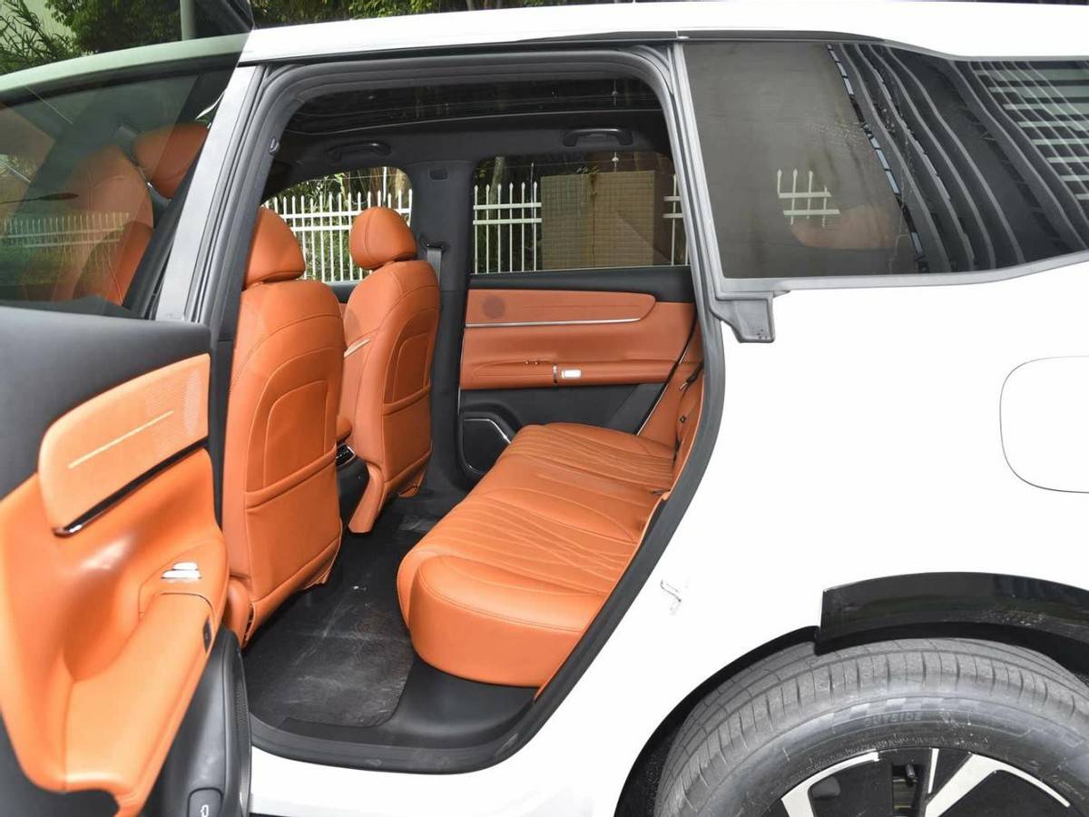 新秀挑戰(zhàn)老將,長(zhǎng)安啟源Q07對(duì)比宋PLUS DM-i,買新買舊?