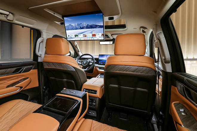 長城坦克品類越玩越野 全新坦克500演繹硬越野與智能化鐵漢柔情