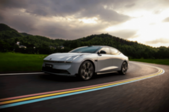 5秒破百+4.2L油耗,領克EM-P AI電混2.0開啟技術突圍