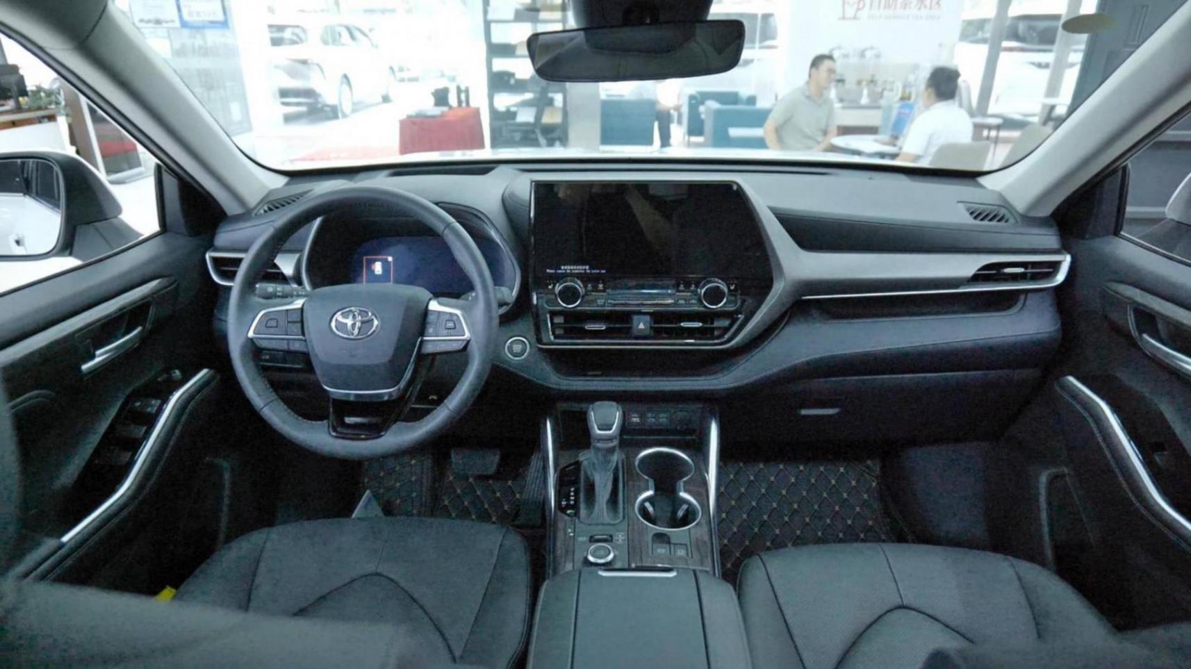 4年5萬公里,第四代漢蘭達用車分享!下一代上增程,該等or買現款