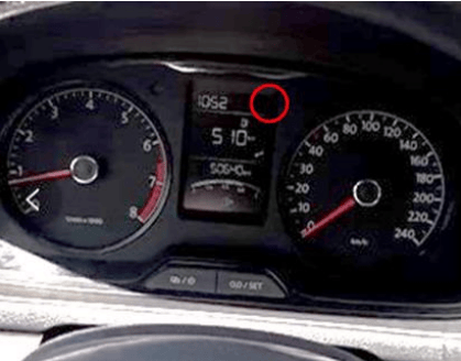 大眾朗逸儀表顯示屏偶發不顯示擋位信息