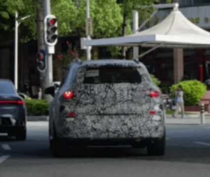 奔馳GLC純電版國內諜照!800V架構,空氣懸架,豪華品牌又來反攻?