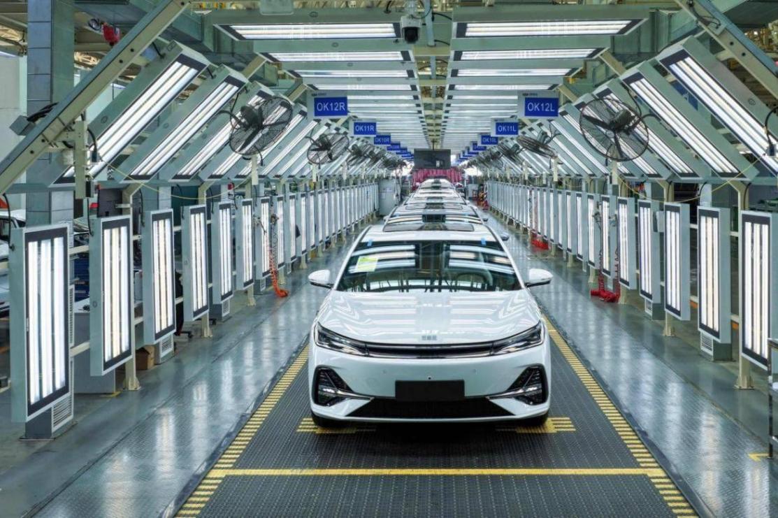 吉利銀河A7超值上市,8.18萬起鎖定年度爆款?