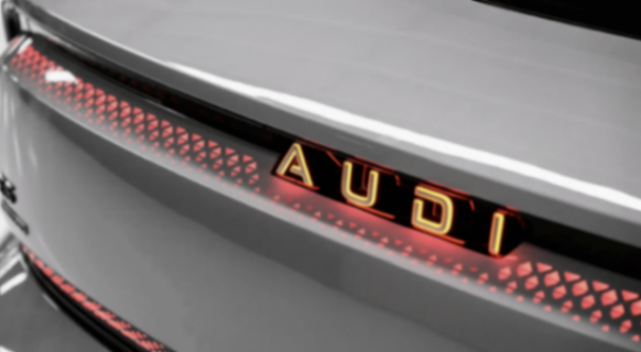 奧迪E5 Sportback預(yù)售23.59萬起,還會買小米SU7嗎?