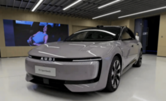 奧迪E5 Sportback預(yù)售23.59萬起,還會買小米SU7嗎?