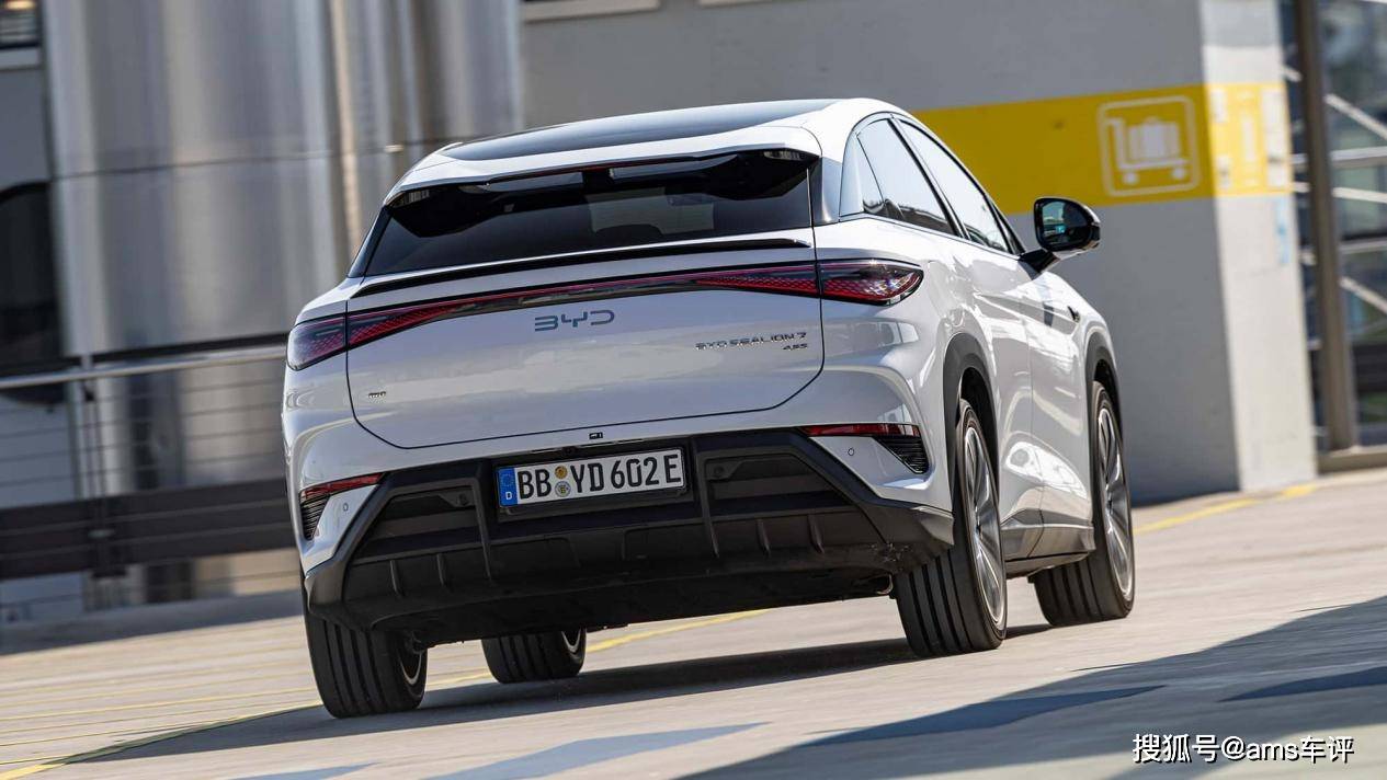 動力強勁,駕駛體驗如何?比亞迪海獅07在德國的真實表現