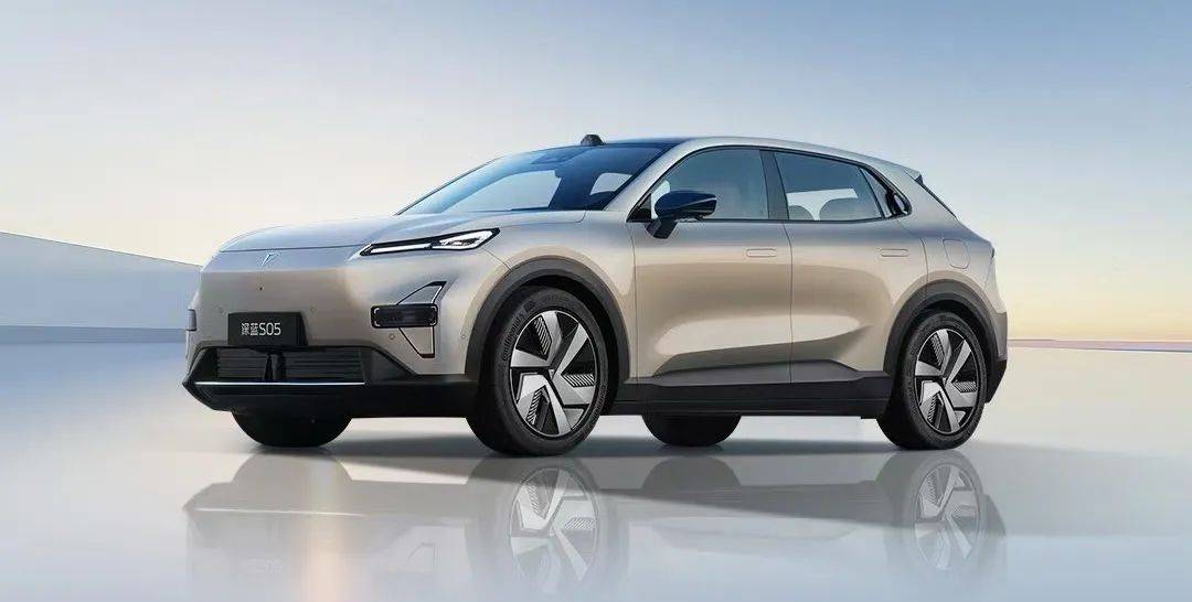 標注45L,卻可加60L?為何插混車的油箱實際容量會比官宣的大?