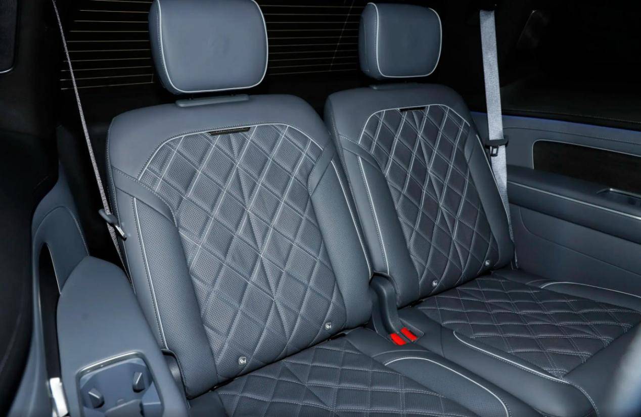 第三代蔚來(lái)ES8,中大型變大型SUV,后備箱容積多3.8倍