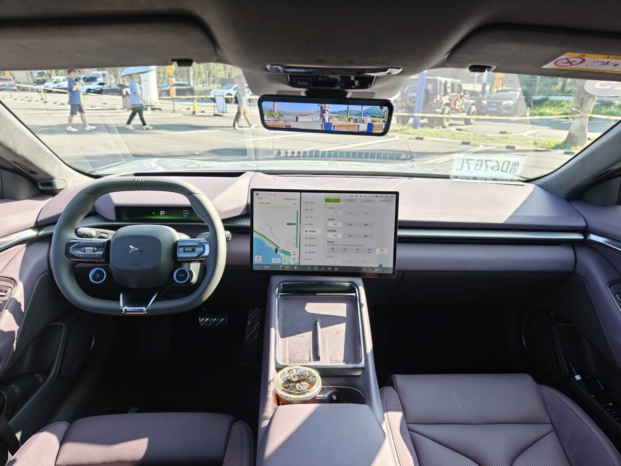 全新小鵬P7后驅(qū)版試駕分享:底盤質(zhì)感超越5系,操控感拿捏到位