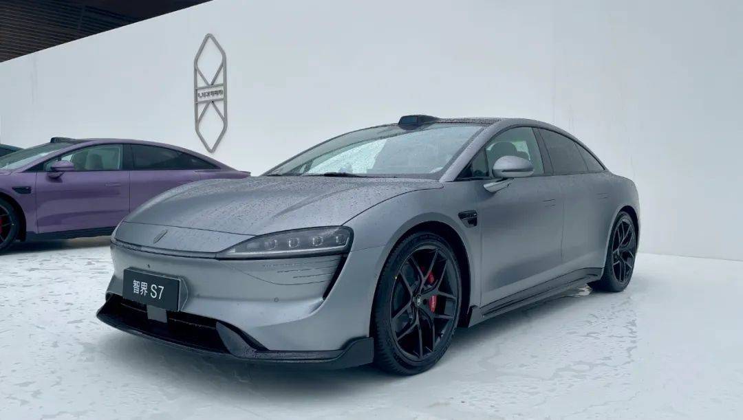 問界、智界四車上市,尚界H5發(fā)布:鴻蒙智行猛料有點多