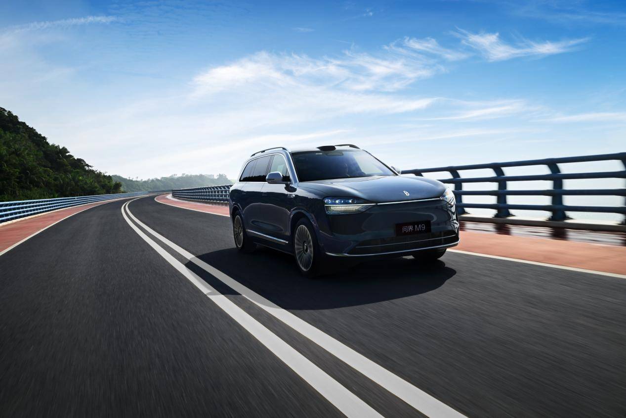 問界M9與庫里的雙向奔赴,一次對(duì)“更好”的再詮釋