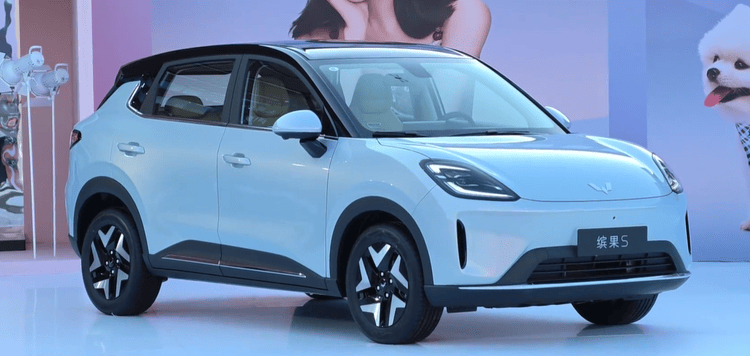 儲物空間豐富,外觀更激進,五菱繽果S預售價6.88萬元起